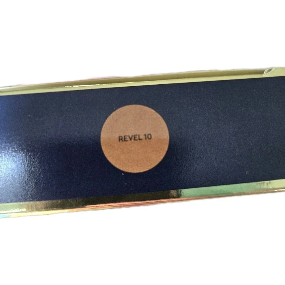 Relevant Powder Foundation Revel 10